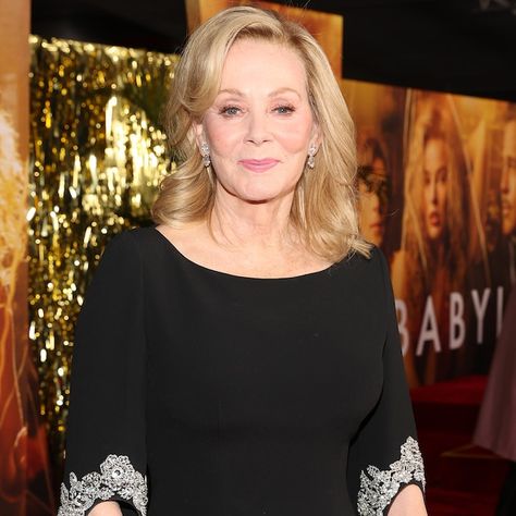 Jean Smart, Moving To Los Angeles, Hbo Max, Curvy Women Outfits, Young Actors, Star Jeans, Season 3, Favorite Celebrities, Celebrity News