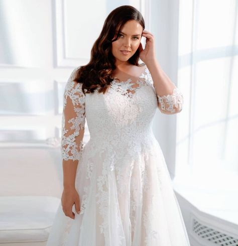 Modest Plus Size, Country Bridal Gown, All For Me, Bridesmaid Dresses Boho, Plus Size Brides, Plus Size Wedding Dress, Lace Bride, Womens Wedding Dresses, Boho Wedding Dress Lace