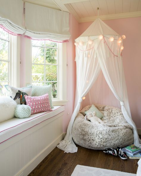 Traditional Kids Bedroom Window Seats Dwellingdecor Traditional Kids Bedroom, Book Nook Kids, Kids Room Desk, Reading Nook Kids, Southern Interior, Window Seat Design, Bedroom Nook, Toddler Girl Room, Girl Bedroom Designs