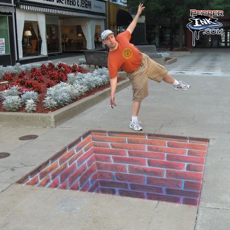 3d Street Painting, Fun Chalk Art, Street Art Illusions, How To Draw 3d, Draw 3d, 3d Chalk Art, Sidewalk Chalk Art, Sidewalk Art, 4th Grade Art