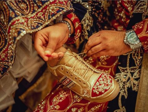 Comfortable Bridal Shoes, Bridal Sneakers, Pretty Jewelry Necklaces, Girls Dp Stylish, Pakistani Wedding Dresses, Pakistani Bridal Wear, Designer Dresses Casual, Stylish Dress Book, Color Balance