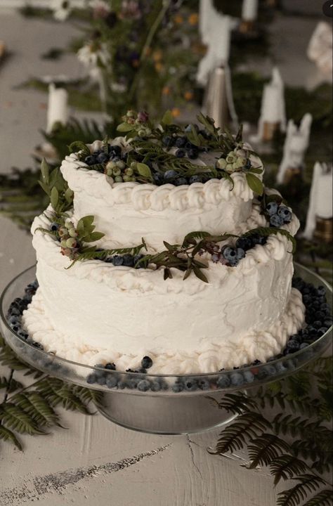 Woodland Cake Wedding, Wedding Cottagecore Dress, Spring Cottagecore Wedding, Wedding Cake Cottagecore, Cottagecore Wedding Reception, Hozier Wedding Aesthetic, Goblin Core Wedding, Cottagecore Elopement, Cottage Core Wedding Decor