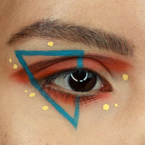 Try these next time you're going for a sexy, statement eye Grafik Eyeliner, Editorial Make-up, Photography Eyes, Make Up Diy, Mekap Mata, Orange Eyeshadow, Graphic Eyeliner, Beauty Make-up, Makijaż Smokey Eye