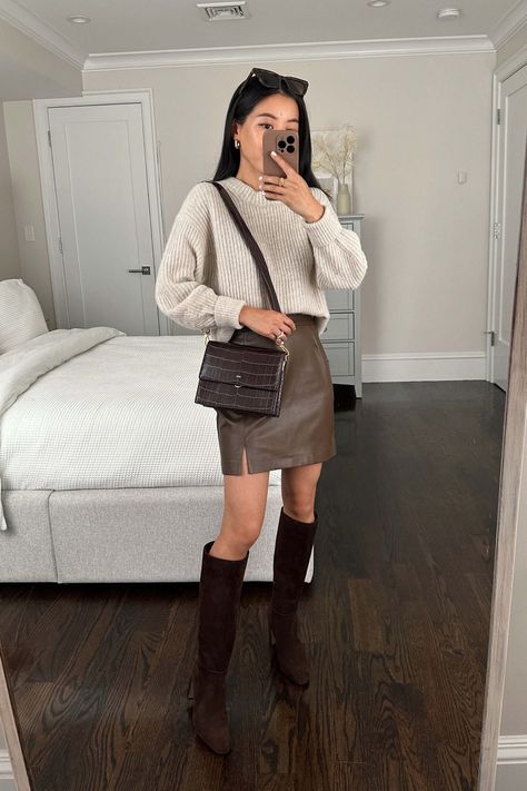 Midsize Winter Fashion, Winter Style Ideas, Petite Fall Outfits, Midsize Winter, Suede Boots Outfit, Tall Boots Outfit, Style Midsize, Brown Boots Outfit, Chocolate Brown Boots