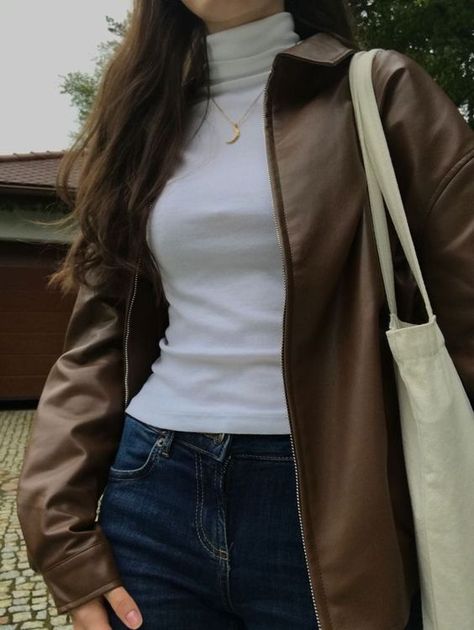 Medium Weather Outfits, Light Brown Turtleneck Outfit, Warm Undertone Outfits, White Shirt Winter Outfit, Brown Office Outfit, Outfit With Brown Leather Jacket, Formal Jeans Outfit, Tan Turtleneck Outfits, Brown Fashion Aesthetic