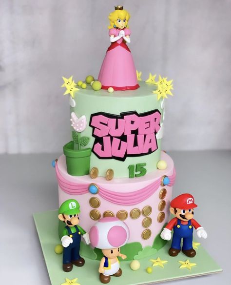 Princess Peach Cocktail, Princes Peach Cake Ideas, Super Mario Peach Cake, Peaches Cake Mario, Princess Peaches Cake, Super Mario And Princess Peach Party, Princess Peach Birthday Party Cake, Rosalina Cake, Princess Peaches Birthday Theme