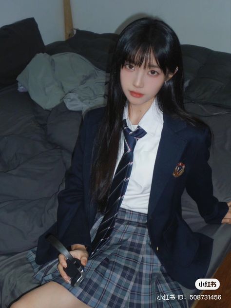 High School Uniform, School Uniform Outfits, East Asian, Really Cute Outfits, Asian Style, School Outfits, Ulzzang, Pretty People, Cute Outfits