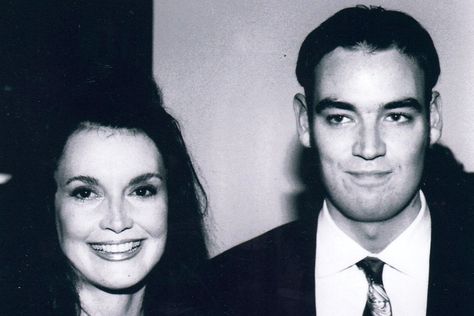 Patricia Altschul Opens Up About Her Life with Whitney Sudler-Smith's Father Southern Charm Tv Show, Patricia Altschul, Charleston Vacation, Charmed Tv, Southern Gentleman, Country Chic Cottage, Southern Ladies, Bravo Tv, Reality Tv Shows