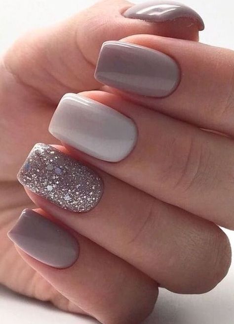 Glitter Gel Nail Designs, Winter Nail Colors, French Pedicure, Nagellack Trends, Nail Color Trends, Winter Nails Acrylic, Nail Colors Winter, Glitter Gel Nails, Nails Winter