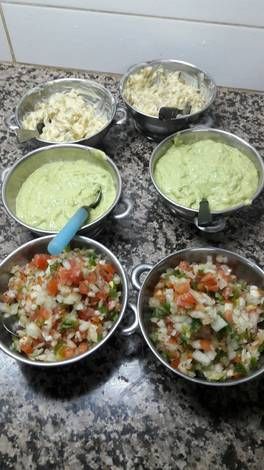 Salsas para tacos y patas flambeada Tacos Mexicanos, Latin American Food, Tacos And Burritos, Taco Sauce, Best Dinner Recipes, Chicken Dinner Recipes, Empanadas, Fajitas, Burritos