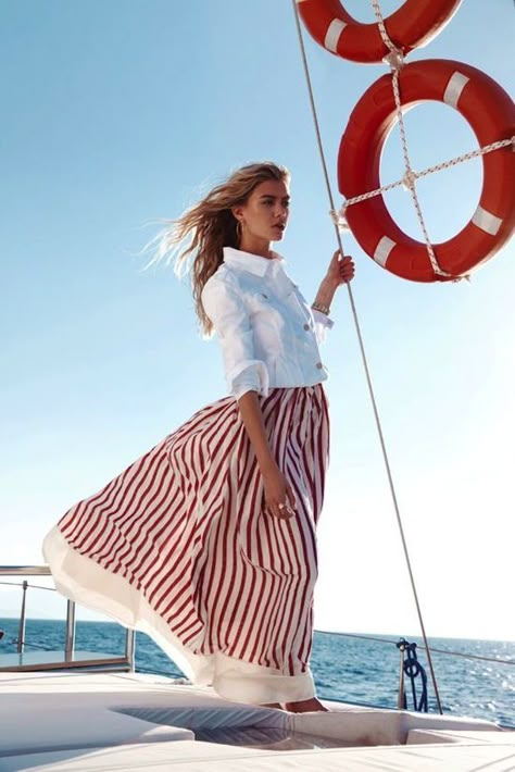 Yacht Shoot, Joanna Halpin, Stripes Skirt, Rock Dress, School Prep, Nautical Outfits, Mode Editorials, Camille Styles, Yacht Party