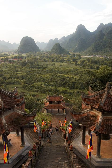 The Phat Tich Truc Lam Pagoda offering a stunning view with mountains and alot of greenery in cao Bang, Vietnam Traveling To Asia, Travel Aesthetic Vietnam, Ban Gioc Waterfall, Vietnam Da Nang, Southeast Asia Aesthetic, Vietnam Mountains, Marble Mountain Vietnam, Vietnamese Aesthetic, Vietnam Scenery