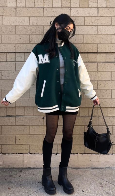 Outfits With Baseball Jacket, How To Style Baseball Jacket, Base Ball Jacket Outfit, Green Baseball Jacket Outfit, Black Baseball Jacket Outfit, Korean Varsity Jacket Outfit, Outfits With Letterman Jackets, How To Style Varsity Jacket, Varsity Outfits Women