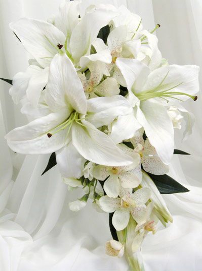 white lilies and orchids -- my bouquet? White Lily Bouquet, Teardrop Bouquet, Vanda Orchids, Orchid Bouquet, Lily Wedding, Lily Bouquet, Easter Lily, Orchid Wedding, Artificial Flowers Wedding