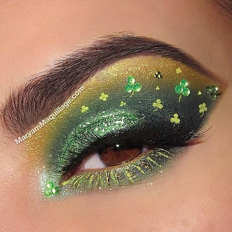 St Patricks Day Makeup Ideas, St Patricks Day Makeup, Work Costumes, Cosmetics Ideas, Saint Patricks Day Makeup, Holiday Eyeshadow, Day Eye Makeup, San Patrick, Day Makeup Looks