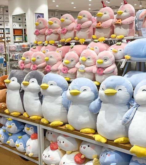 Miniso Stuff Toys, Miniso Plushies, Penguin Plush, Penguin Drawing, Find Aesthetic, Cute Squishies, Haiwan Lucu, Kawaii Plush, Kawaii Plushies