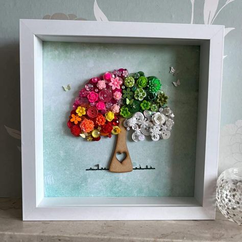 29 DIY Button Art Ideas Button Art Ideas, Button Tree Art, The 4 Seasons, Button Tree, Diy Buttons, Wooden Tree, Cute Kitchen, Button Art, Resin Flowers