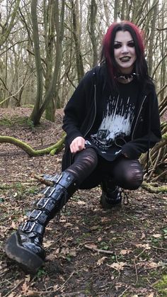 Metal Goth Outfit, Metalhead Girl Outfits, Megan Mayhem, Emily Strange, Punk Fashion Diy, Goth Fits, Metalhead Girl, Goth Outfit Ideas, Mode Emo