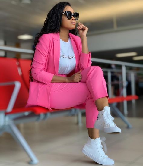 lerato-in-pink-suit Winter Dressing Style, Western Winter, Pearls Fashion, Suits And Sneakers, Winter Dressing, Blazer Outfits Casual, Monochromatic Fashion, Fashionable Work Outfit, Sassy Outfit