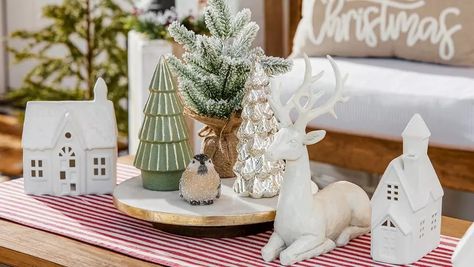 Fall to Neutral Christmas Porch - Seasonal & Holiday - DIY Inspiration | Hobby Lobby Baking Art, Neutral Christmas, Holiday Door, Diy Projects Videos, Home Supplies, Christmas Porch, Frame Crafts, Holiday Diy, Scrapbook Paper Crafts