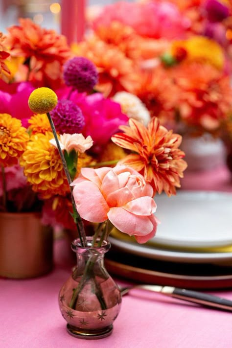 Colorful Votives Wedding, Wedding Decor Ideas Colorful, Indian Wedding Flower Arrangements, Bright Floral Party Decorations, Indian Floral Arrangements, Indian Flower Arrangements, Indian Wedding Florals, Colorful Wedding Tables, Indian Wedding Table Decor