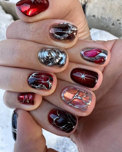 Nails Reaction Pic, Funky Short Nails Art Designs, Short Crazy Nails, Nails Alternative Style, Red Short Nails Design, Nonbinary Nails, Short Funky Nail Designs, Witchcraft Nails, Kpop Nails Designs