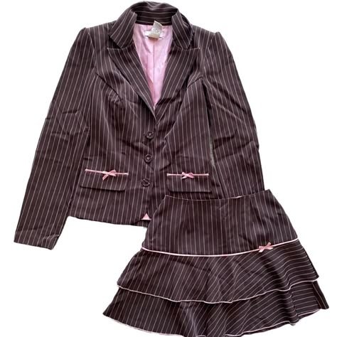 Pink And Brown Outfits For Women, Pink And Brown Clothes, Pinstripe Skirt Outfit, Emma Winder, Fame Outfits, Pink And Brown Outfit, Digital Lookbook, Y2k Outfits Pink, Pink Skirt Outfits