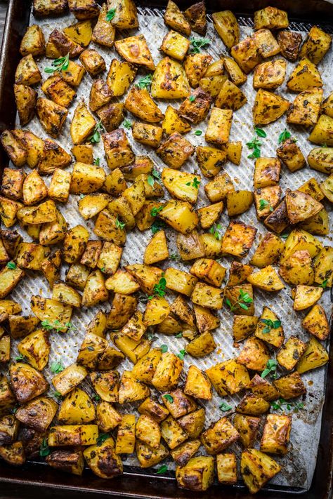 These herb roasted potatoes are super crispy on the outside, but tender on the inside. They're coated in spices and then tossed with fresh thyme, parsley, and rosemary to create a flavor-packed side dish to pair with your favorite dinner recipes. Starch Sides, Favorite Dinner Recipes, Deep Fried Potatoes, Parsley Recipes, Crowded Kitchen, Rosemary Recipes, Rosemary Potatoes, Herb Roasted Potatoes, Thyme Recipes