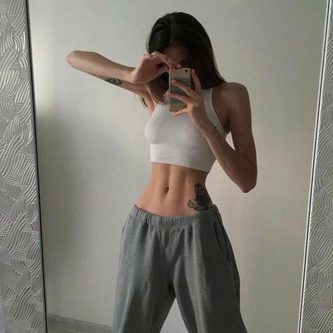 #selfcare #selflove #selfimprovement #selfconfidence #womenswellness #skincareaesthetic #womenswellness #fitness #fitnessmotivation #fitnesslifestyle #bodycare #bodygoals #dreambody Ideal Body, Fitness Inspiration Body, Workout Aesthetic, Body Inspiration, Sweat Pants, Girl Body, Perfect Body, Body Goals, Fashion Inspo Outfits