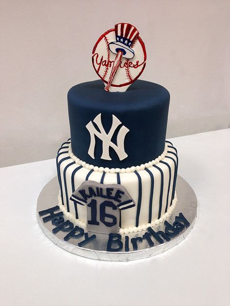 NYY New York Yankees Cake, Yankees Birthday Party, Stiff Buttercream Frosting Recipe, Yankee Cake, Baseball Birthday Cakes, Baseball Theme Birthday, Baseball Baby Shower Theme, Baseball Cake, Sport Cakes