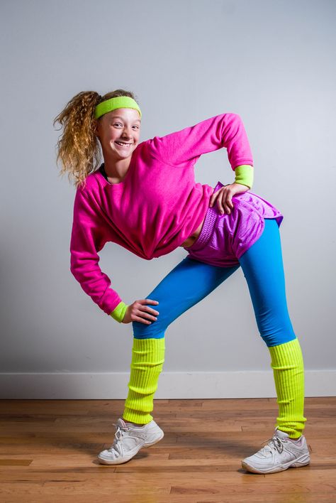 Flash Dance Costume 80s, Dress Up 80s Costume Ideas, Retro Costume Ideas 80s, 80’s Workout, Decades Costume Ideas, 80s Dance Outfit, 80s Look Outfits, 80’s Outfit Ideas, Diy 80s Costume