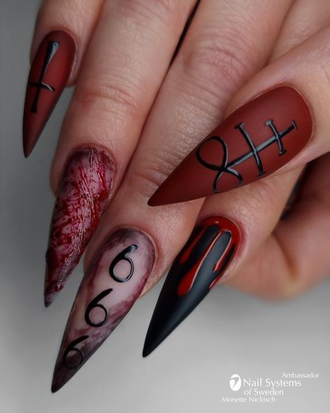 Cast a stylish spell with these witchcraft-inspired nails! 🖤✨ Featuring mystical symbols, moons, and enchanted details, these nails are perfect for those who embrace magic and mystery. 💅🌙 #WitchcraftNails #MysticalMani #WitchyVibes Horror Halloween Nails, Halloween Nails Witch, Werewolf Nails, Witchcraft Nails, Wolf Nails, Dark Halloween Nails, Gore Nails, Detailed Nails, Nails July