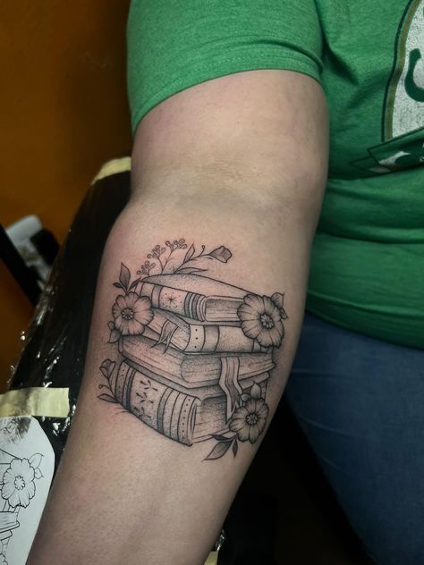 Cheyenne Tattoo, Bookworm Tattoo, Writer Tattoo, Bookish Tattoos, Literary Tattoos, Mommy Tattoos, Mushroom Tattoos, Floral Tattoo Sleeve, Sketch Tattoo Design