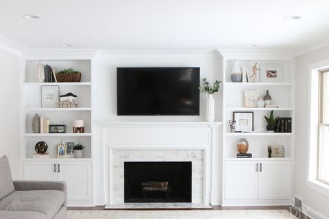 The Dos and Don’ts of Decorating Built-In Shelves #homedecor #home #diy #builtinshelves Decorating Built In Shelves, Built In Around Fireplace, Built In Shelves Living Room, Living Room Built Ins, Fireplace Shelves, Fireplace Built Ins, Interior Decorating Styles, Living Room Shelves, Room Shelves