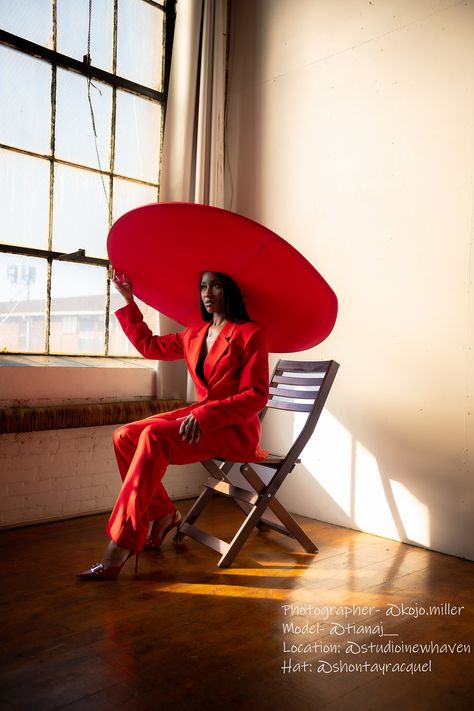 Turn heads in our  Oversized High Fashion Couture Hat. This is a one size fits all, unique, photo shoot ready hat. It is sure to turn heads wherever you choose to wear it to.  Giant hat made of satin and spandex fabric with oversized brim. Hat measures 42 inches across. Please message me if you would like a color that is not listed.  Please note, all hats have to be folded when shipped so it may require some steaming to remove wrinkles. Please reach out you me if you need any more directions/ as Fashion Designer Photoshoot, Retro Photoshoot, High Fashion Couture, Oversized Hat, Long Faux Fur Coat, Couture Hats, High Fashion Editorial, Glam Photoshoot, Large Hats