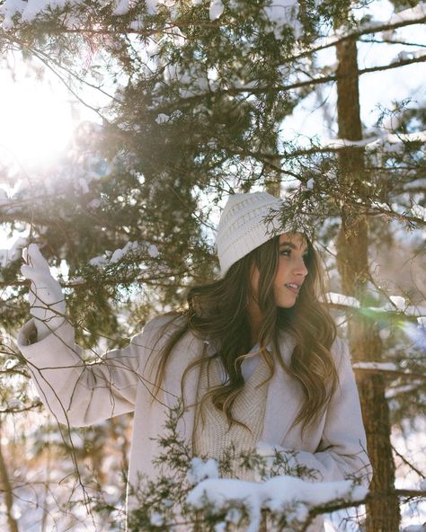 POV: dreaming of snowier times bc the heat index in TN is boiling me like a crawdad at a Louisiana bbq 🔥 • Just reminiscing on this winter photoshoot when @rachael.spoon took my breath away with her beauty (& fearlessness of being in a summer gown in 18 degree weather). • • #nashvillephotographer #nashvilletnphotographer #middletnphotographer #middletennesseephotographer Winter Poses Photography, Senior Winter Pictures, Winter Woods Photoshoot, Snow Photoshoot Aesthetic, Senior Picture Ideas Winter, Photography Ideas Winter, Snow Senior Pictures, Winter Photoshoots, Winter Photoshoot Ideas