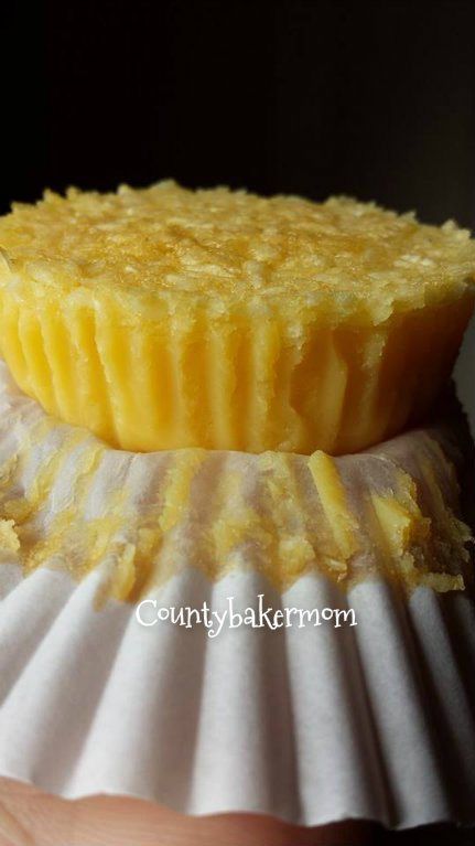 custaroons Custaroons Recipe, Caramel Bars, Filipino Dishes, Filipino Desserts, Pinoy Food, Cake Business, Filipino Recipes, Looks Yummy, Special Recipes