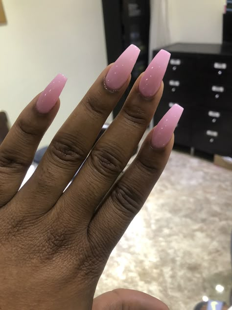 Blush Pink Acrylic Nails, Demure Nails, Neutral Pink Nails, Picasso Nails, Black And Gold Party, Fingernail Art, Nail Glam, Nails Styles, Lipstick Nails