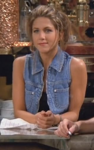 Hair+Denim Vest #rachelgreene Denim Vest 90s, Denim Vest Outfit Aesthetic, Vest Outfits Aesthetic, Sarah Murdoch, Rachel Green Hair, Denim Vest Outfit, Loni Anderson, Rachel Hair, Green Era