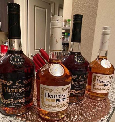 Hennessy Pure White: Launch of a New Special Edition Henesy Drink, Hennessy Drinks Recipes, Hennessy Pure White, White Hennessy, Hennessy Drinks, Hennessy Bottle, Hennessy Vs, Pretty Alcoholic Drinks, Alcohol Aesthetic