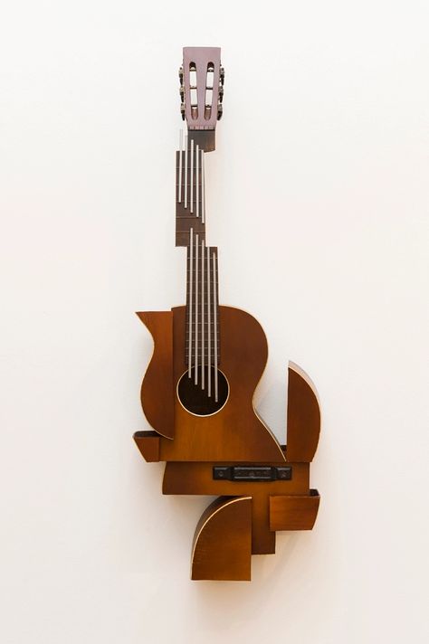 5a.FuckYouPablo 데이비드 호크니, Arte Jazz, Art Musical, Spoke Art, Musical Art, Guitar Art, Sculpture Installation, Alam Yang Indah, Cubism