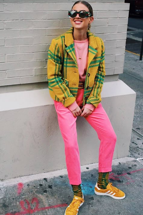 Here's How to Wear Bright Color Outfits | Who What Wear Bauhaus Fashion, Emili Sindlev, Socks Outfit, Bright Colored Outfits, Color Outfits, Mode Hippie, Quoi Porter, Fashion Blogger Style, Looks Street Style