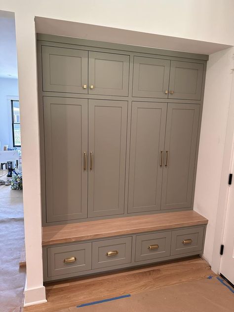 Mudroom With Closet And Bench, Mudroom Open Lockers, Mud Room Ideas Entryway Small, Drop Zone Lockers, Mudroom Cabinet Ideas, Entry Mudroom Ideas, Built In Mud Room, Entryway Closet Ideas, Mudroom Built Ins