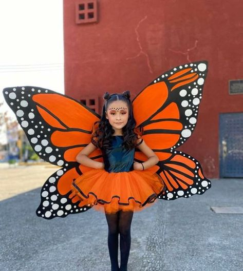 Diy Butterfly Costume, All Black Halloween Costume, Diy Papillon, Black Dress Halloween Costume, Obličejové Masky, Fancy Dress Costumes Kids, Projek Diy, Fancy Dress Competition, Stile Harry Potter