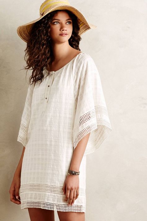 Pin for Later: The 1 Style You Need to Easily Master the Boho Look Vanessa Virginia Shimmered Gauze Tunic ($138) Pay Check, Gauze Tunic, Bohemian Mode, Boho Fashion Bohemian, Boho Beauty, Folk Dresses, Summer Lovin, Indie Fashion, Fun Fashion