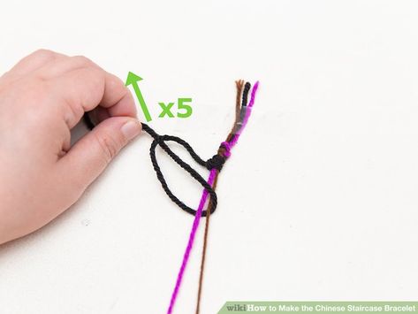 How to Make the Chinese Staircase Bracelet: 11 Steps Friendship Bracelets Chinese Staircase, Staircase Friendship Bracelet, Staircase Bracelet, Chinese Staircase Bracelet, Embroidery Thread Bracelets, Chinese Staircase, Floss Bracelets, Anklets Diy, Bracelet Easy