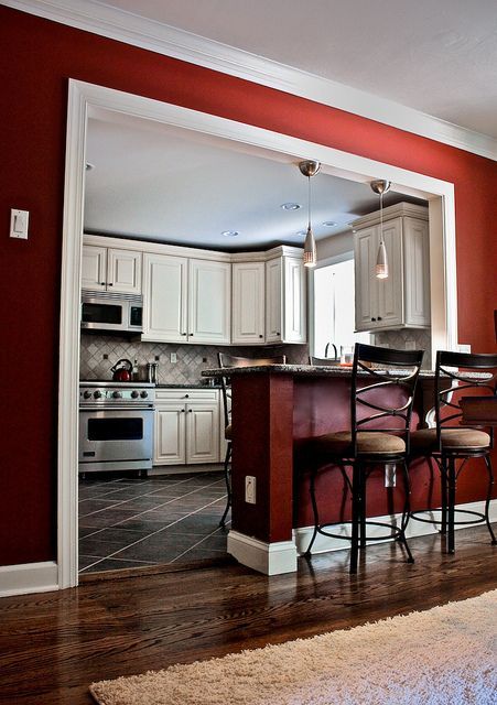 53 Bold Red Accent Walls to Beautify Your Home Half Wall Kitchen, Bar Decorations, Walls Ideas, Open Kitchen And Living Room, Bathroom Paint Colors, Kitchen And Dining Room, Kitchen Decorating, Kitchen Redo, Red Walls