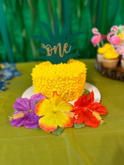 One Big Luau First Birthday, Pineapple Smash Cake, Luau Smash Cake, Luau First Birthday Girl, First Birthday Luau, Minnie Mouse Luau, Birthday Luau, Fruit Birthday Party, Pineapple Birthday