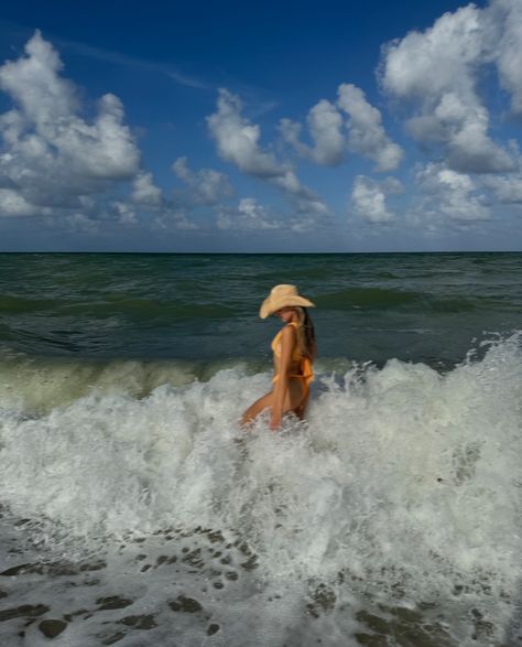 beach therapy 🤍 #endlesssummer#miami #florida #fyp #floridalife #beachday #beachtherapy #ocean #perfectday Miami Instagram Pictures, Miami Photo Ideas, Miami Pictures, Beach Photo Inspiration, Beach Therapy, Art For Walls, Miami Photos, Walls Art, Florida Life