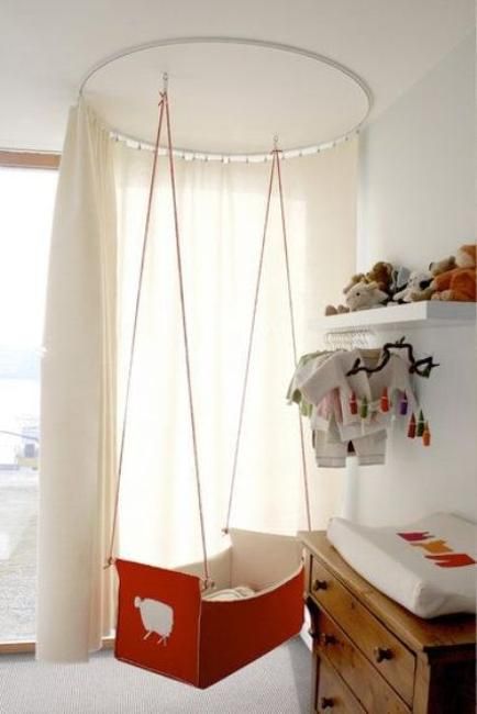 small kids beds, baby room design and nursery decor ideas Baby Hammocks, Hanging Bassinet, Modern Baby Cribs, Hanging Cradle, Cradles And Bassinets, Baby Hammock, Hanging Hammock, Diy Bebe, Baby Cradle